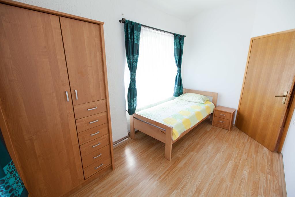 Apartment Licka Vodenica โยซิปโดล ห้อง รูปภาพ