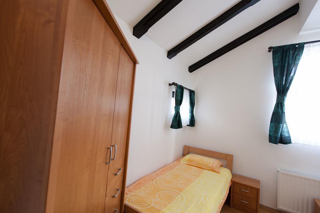 Apartment Licka Vodenica โยซิปโดล ห้อง รูปภาพ